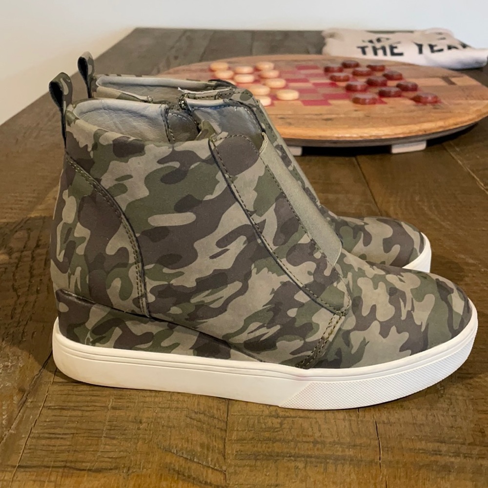 C.C. Shoes